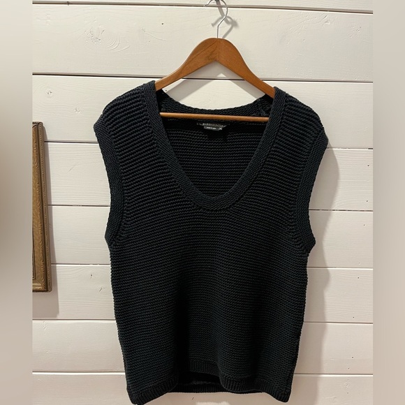 📍BCBGMAXAZRIA Black cotton sleeveless top size M - Picture 8 of 9